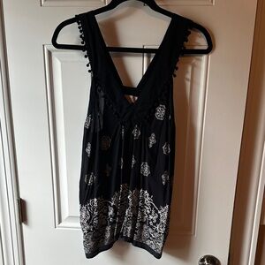 LOFT Black and White Patterned Blouse